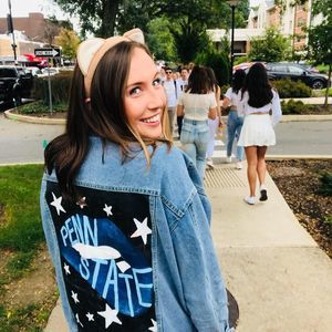 Meet your Posher, Elizabeth